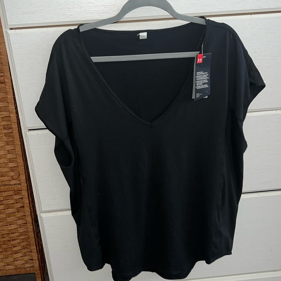 NWT UA WOMEN WORK OUT TEE LOOSE FIT - Picture 1 of 6